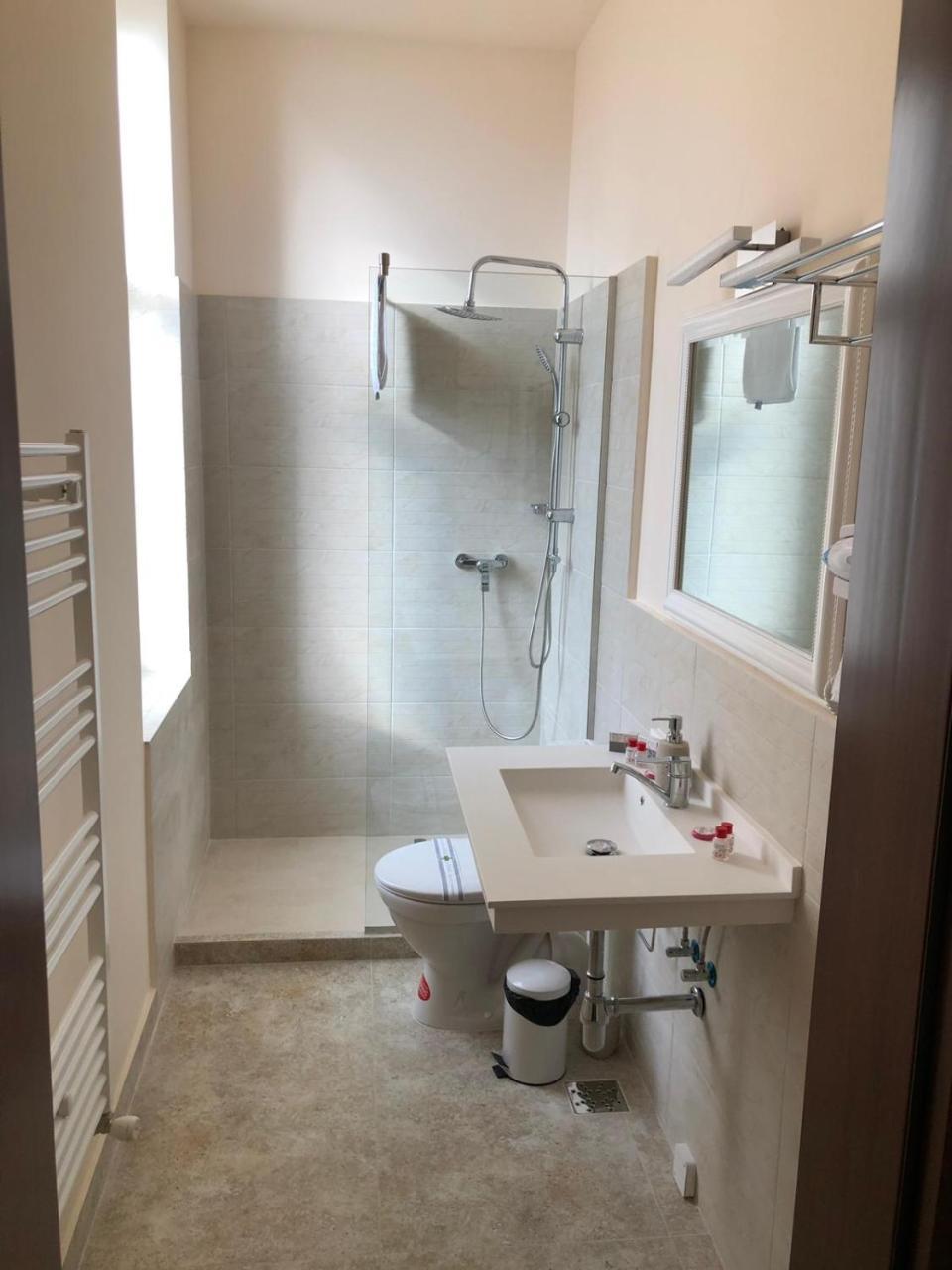 Bed and Breakfast Ana Boutique Alba Iulia Exterior foto
