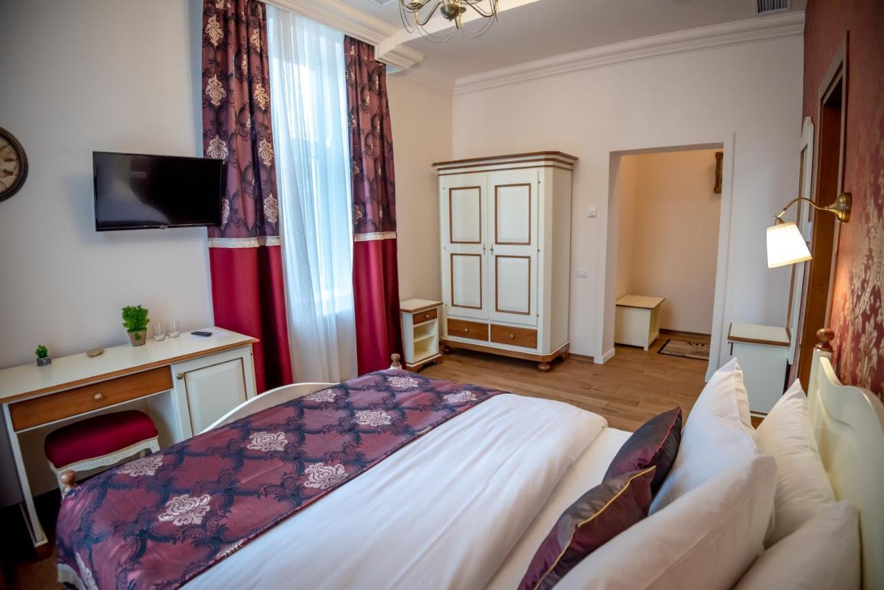 Bed and Breakfast Ana Boutique Alba Iulia Exterior foto