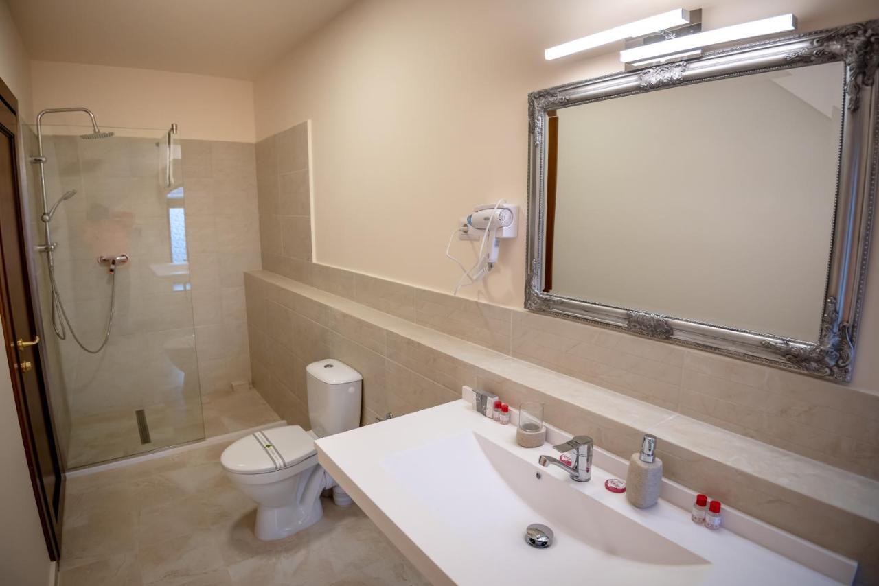 Bed and Breakfast Ana Boutique Alba Iulia Exterior foto
